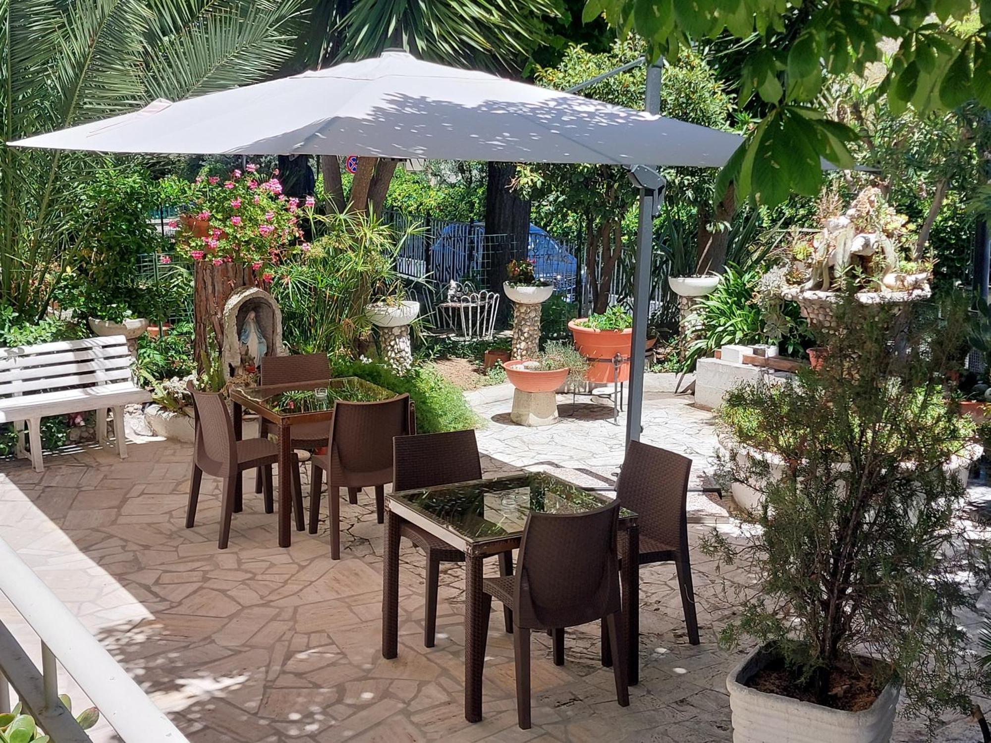 B&B La Fontanella ซัน เบเนเดตโต เดล ตรอนโต ภายนอก รูปภาพ
